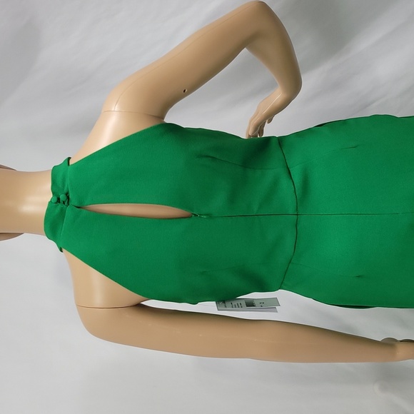 Julia Jordan Halter Neck Kelly Green Jumpsuit - Picture 3 of 17